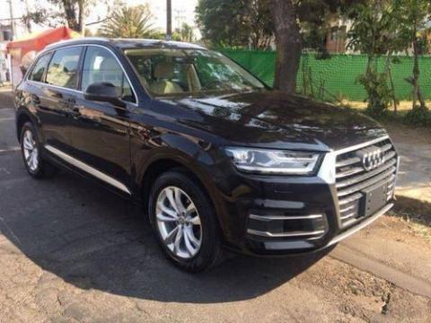 18款奥迪Q7配置丰富 颜色多选霸气十足