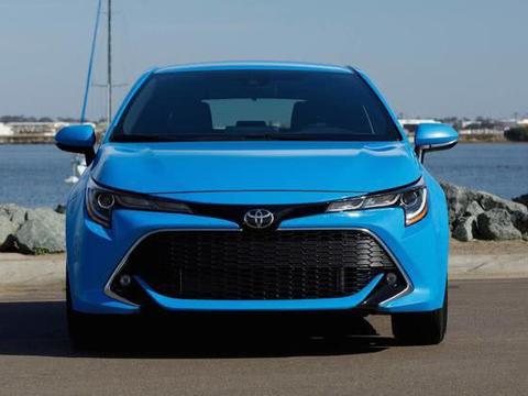 卡罗拉的两厢车型来了，配2.0L动力6MT变速箱