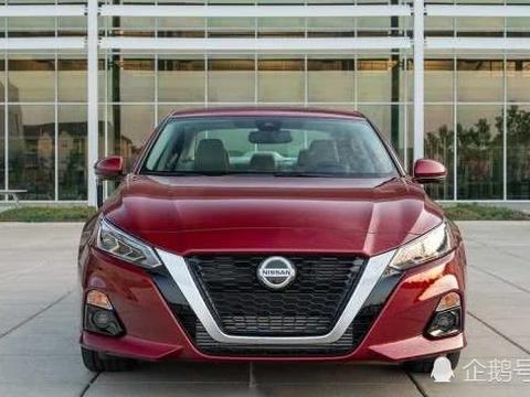 炸了，全新“天籁”正式亮相，外观激进，内饰秒杀八代凯美瑞！