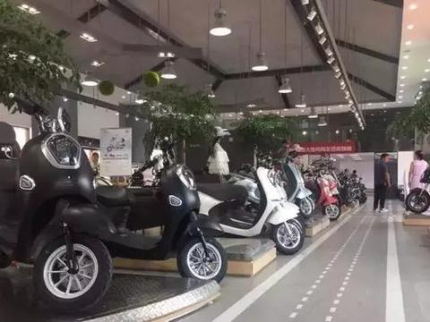 1000元以下的电动车还敢买吗？看看电动车老板娘怎么说！