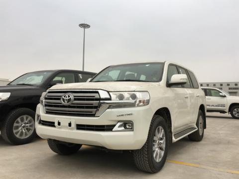 进口丰田系列史上最强柴油发动机！V8D4D！18款酷路泽4500！