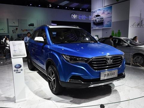 车重1.1吨, 离地180轴距2.6米, 比CX5漂亮, 操控碾压缤智!