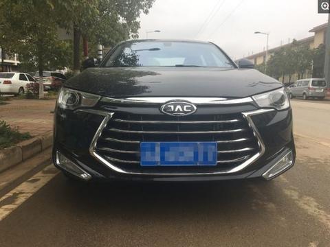 车友思想觉悟就是高，17万买辆国产豪华行政车，满满的奥迪风味