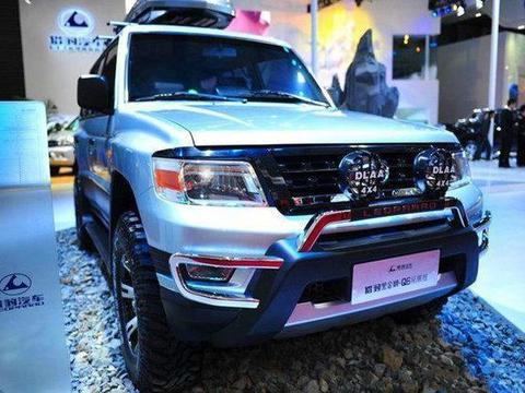 爬坡王不是吹的！这国产车比普拉多还霸气，非承载配四驱才12万起