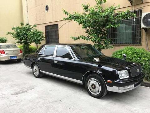 丰田顶级豪车 日本天皇专属座驾 它凭啥被称为东瀛劳斯莱斯？