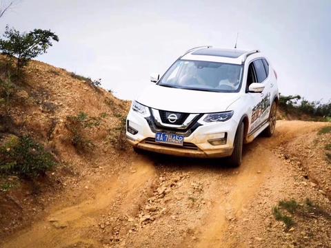 城市SUV也能越野 日产奇骏越野能力比你相信的好多了