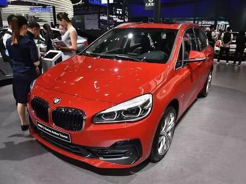 宝马2系旅行车正式上市，新车内饰配置全面升级，售价不足23万