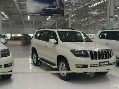 国产一款越野硬派SUV，类似陆巡造型，V6动力15万起！
