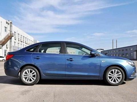 销量远超卡罗拉，标配多功能方向盘双安全气囊，车况检测安全保障