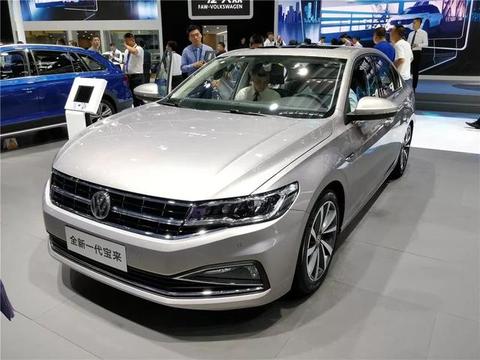 朗逸的死对头来了！只卖10万块更年轻帅气，连速腾凌渡都汗颜