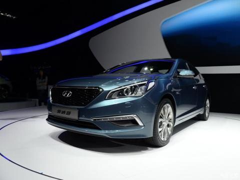 最落魄B级车，被逼得无路可走，新车油耗1.3L，仍旧艰难度日