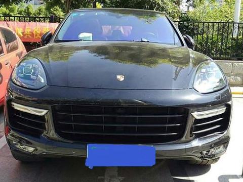 花230万买辆卡宴：开了两年车主就想换车，坦言目标对准添越