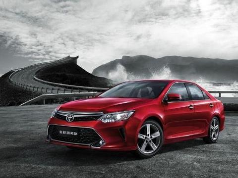 丰田旗下最美轿车即将上市，颜值秒杀奥迪A6L，这是要放弃皇冠？