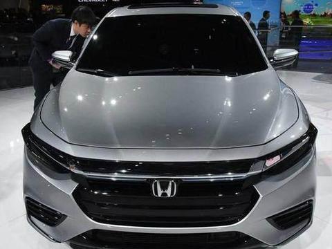 买这款本田车不被骂！轴距2米7，卖15万比思域漂亮，每公里仅3毛