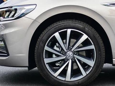 大众最良心的家轿惊艳登场！内饰媲美奥迪，配置丰富，还买啥思域