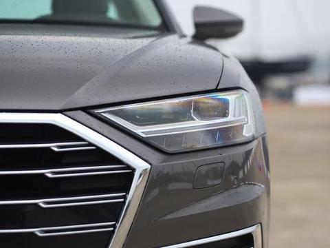 18款奥迪A8L销量出炉，宝马7系看了都笑了，奔驰看完表示很尴尬