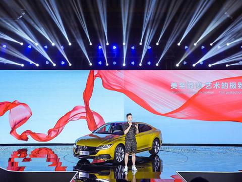 据车哥们了解，最美大众车全新一代CC将在8月份正式上市！