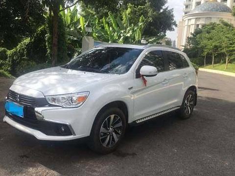 三菱发大招了，这车直降1.5万，比缤智少2万，1.6L油耗6.3仅10万