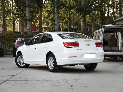 最萌的美系车，尾部小鸭尾设计，女司机的最爱