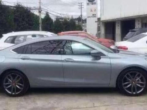 全国首辆铂金色红旗H5亮相，油耗表现真不赖，红旗终于要崛起了