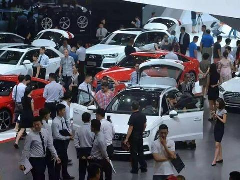 一辆车开多久卖掉是最划算的？