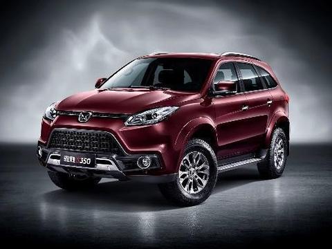 驭胜S350配置丰富，还搭载博格华纳提供的适时智能四驱系统