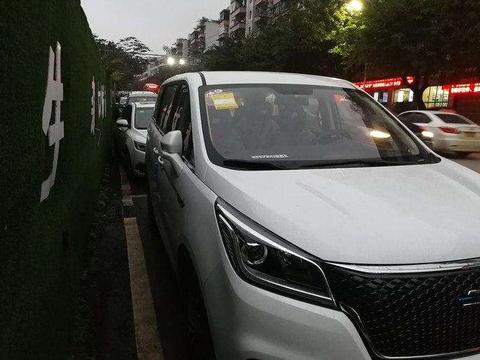 国产又出亲民级豪华MPV, 堪称中国版GL8,或8万起还配双侧电动门