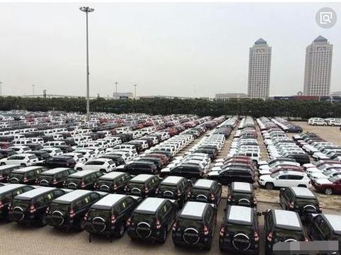 为什么有钱人喜欢到天津港买车？车多价格便宜，比在4S店买强！