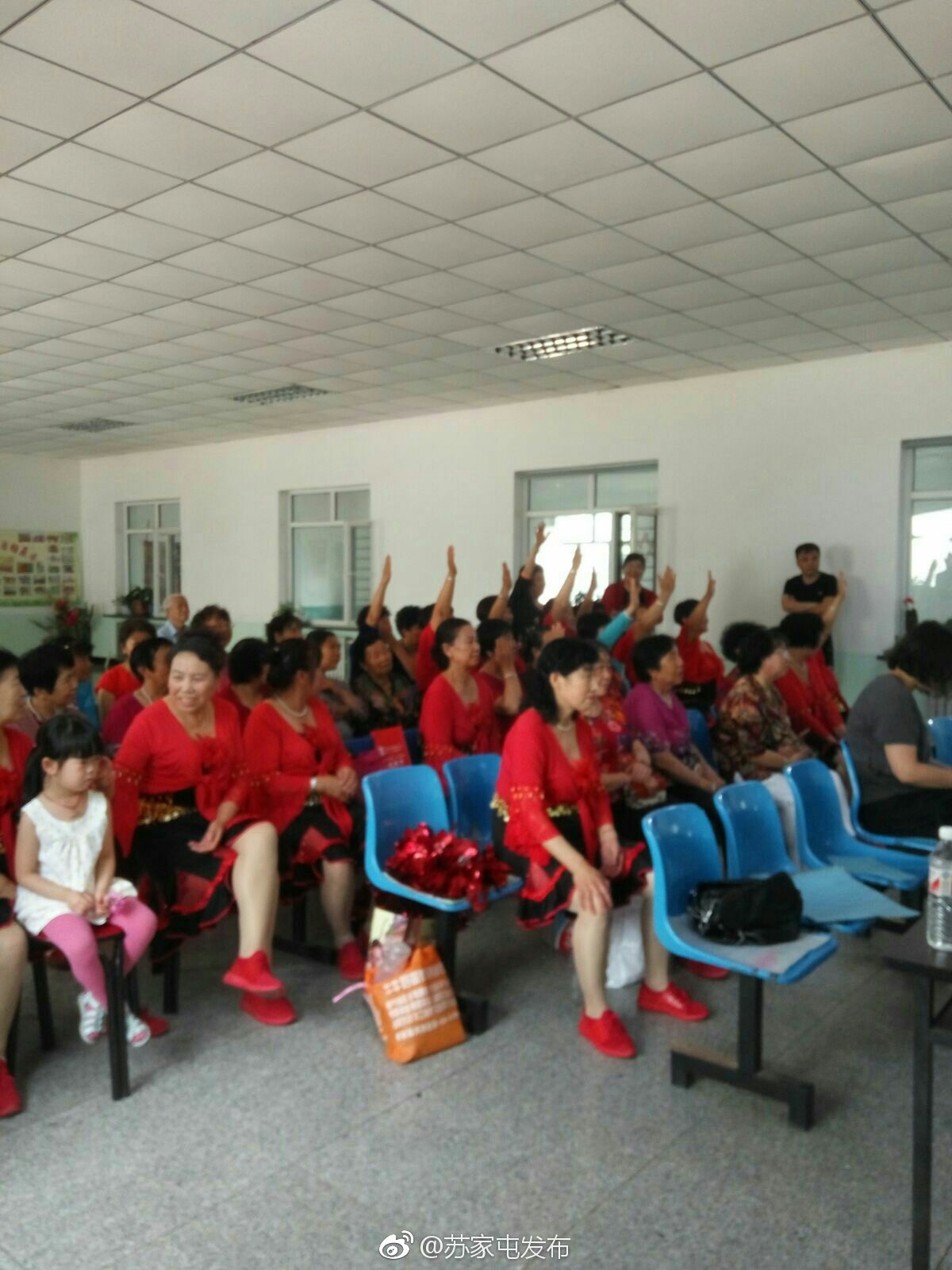 临湖街道富民社区开展三城联创宣传活动