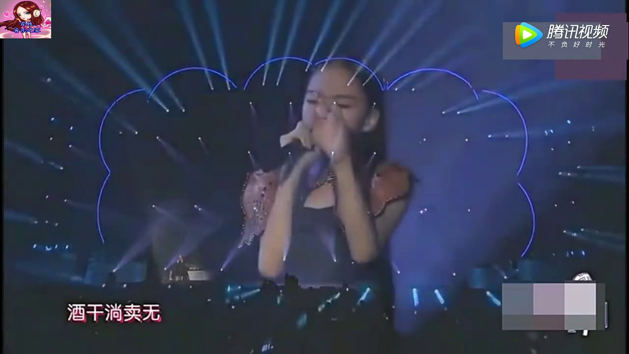 汤晶锦在东莞公益演唱《酒干倘卖无》观众再次被震撼!