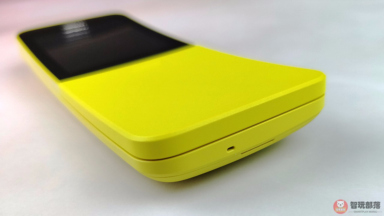 诺基亚81104G复刻版开箱图赏:网红香蕉机,竟