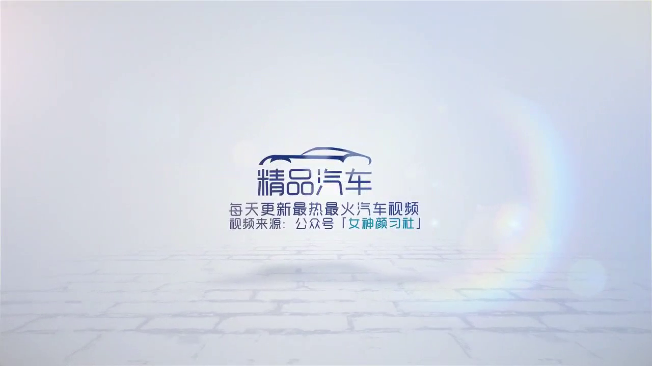 监控实拍电动车司机闯红灯，面包车司机完全刹不住车直接撞上了！