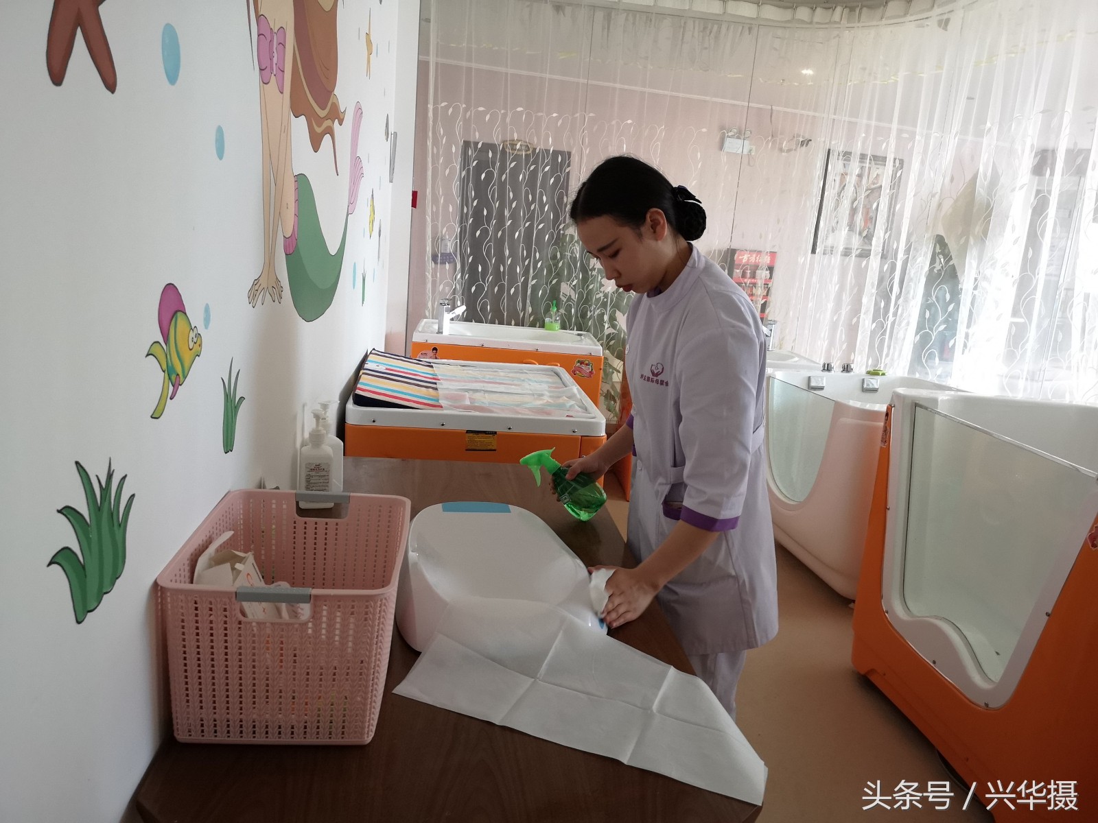 郴州90后美女育婴师:提前感受做妈妈为日后做