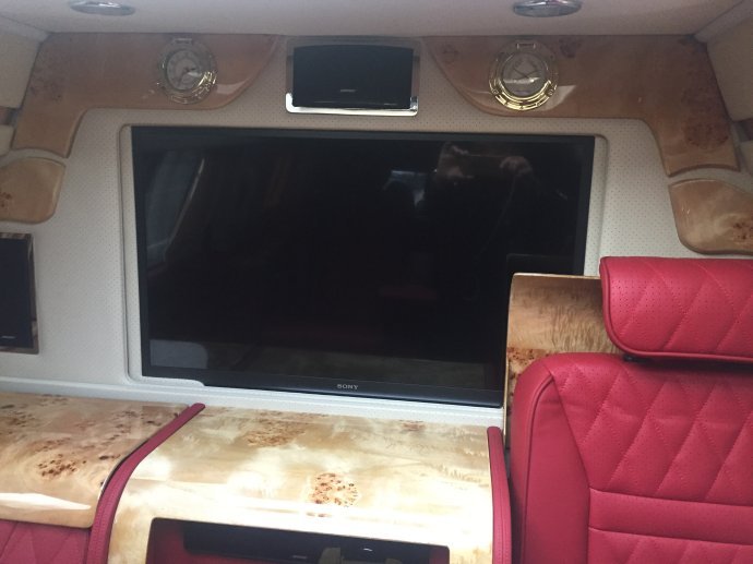 18款凯迪拉克总统一号这怎么呀内饰豪华吗