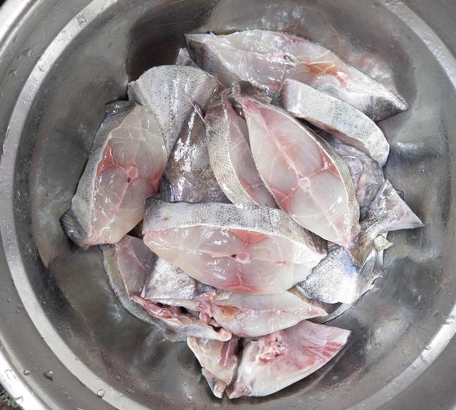 香煎黑干妈,肉汁好吃带有,还入味鱼肉老鲳鱼哪个鲜嫩吗图片