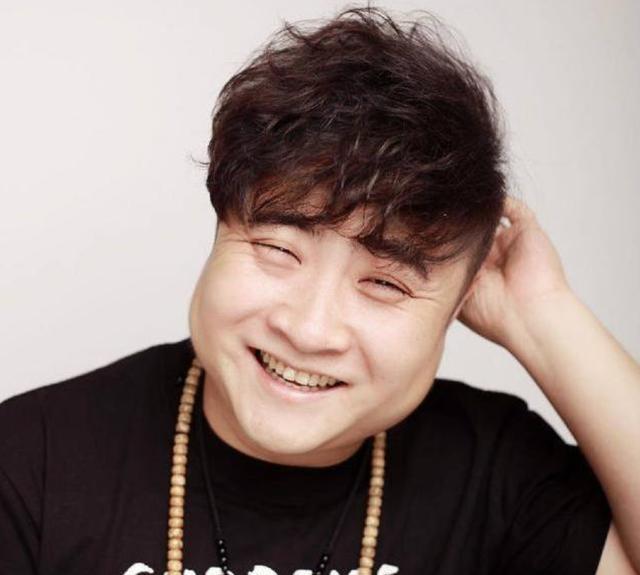 这才是乔杉和修睿的真实关系,修睿剃掉大胡子