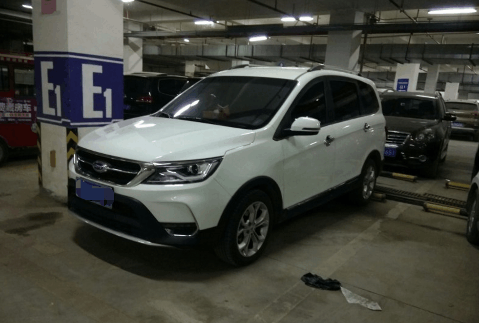 朋友劝我买五菱宏光, 我却买了这车, 同行都说我买得好!