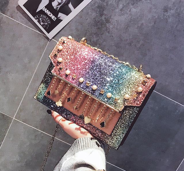 2018年女士包包流行趋势,选对一个就够了,