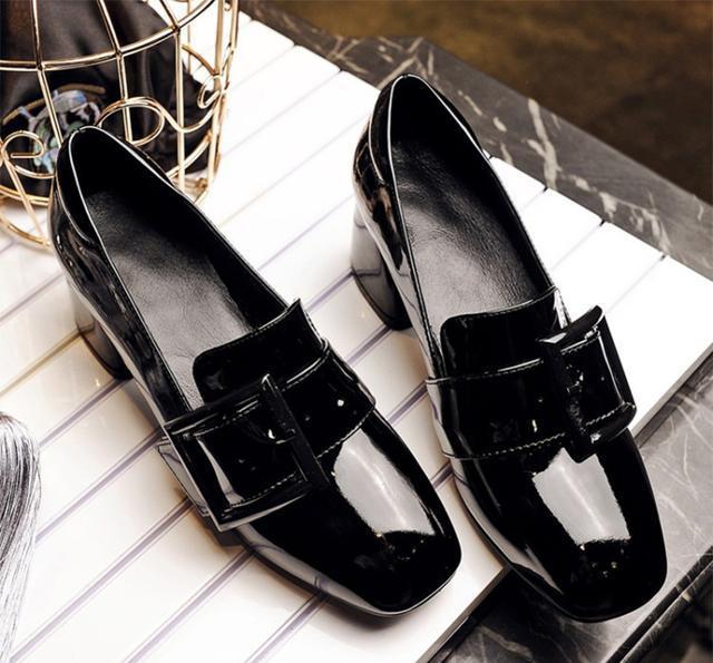 适合上班族女性穿的高跟鞋, 粗跟稳健, 细跟知性