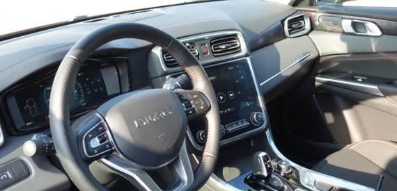 新晋领克02正式加盟,很像超跑SUV足以媲美兰