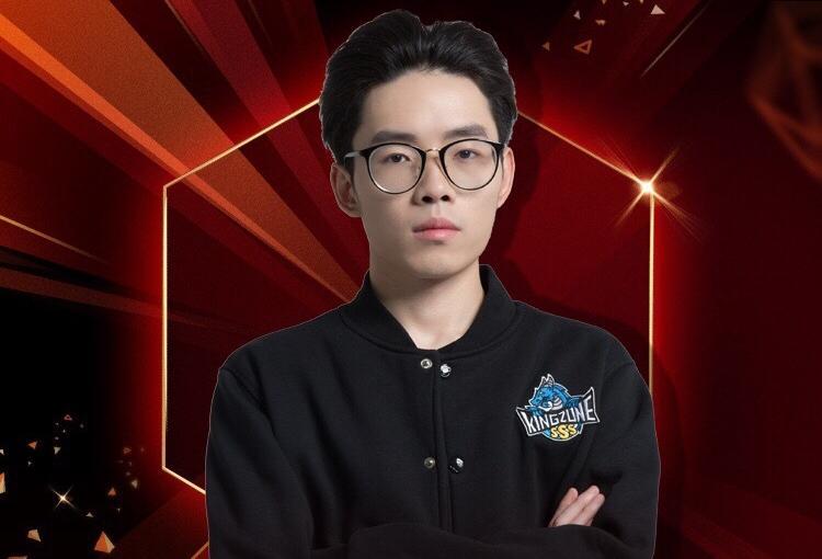 周莉莉将离开KZ,自己组建战队!网友表达祝福,