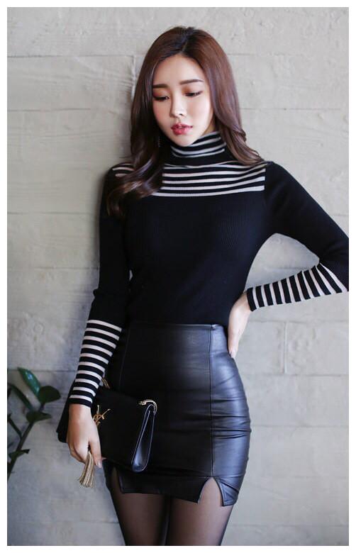 充满时尚魅力的紧身皮裤,校花穿出了女王范!