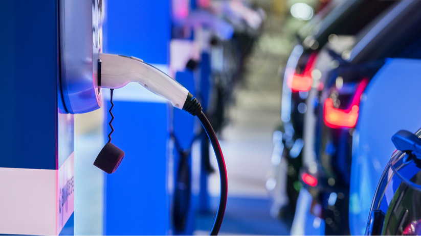 3 月底多款 400km 续航车型扎堆上市 究竟怎么选？