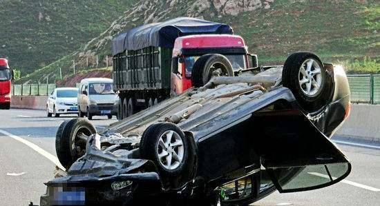 高速公路发生撞人事故 车主承担责任吗?