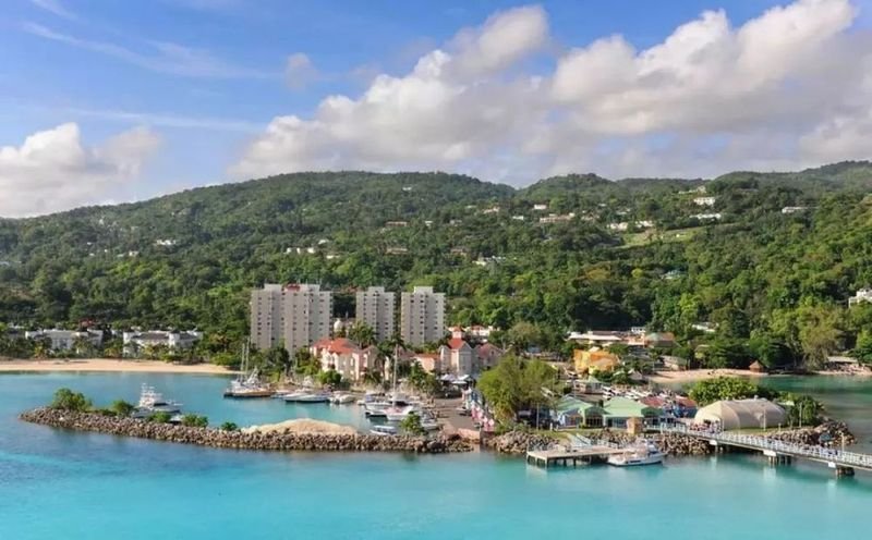 2018最新免签国家攻略,人少景美超便宜