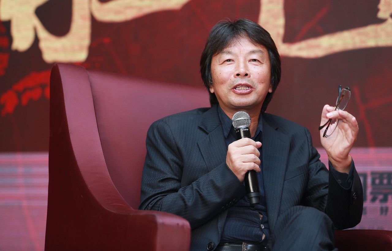 教授还是叫兽?他靠打小抄成为高考状元,还教女