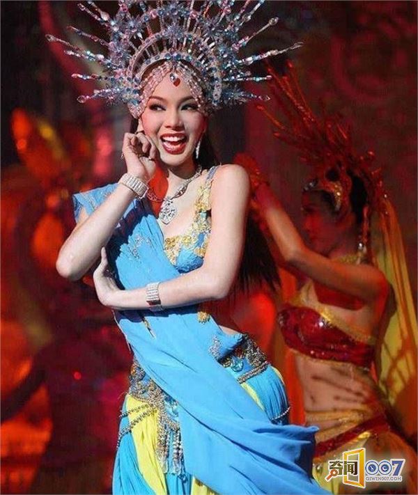 泰国人妖的成长之路,大多数活不过40岁!