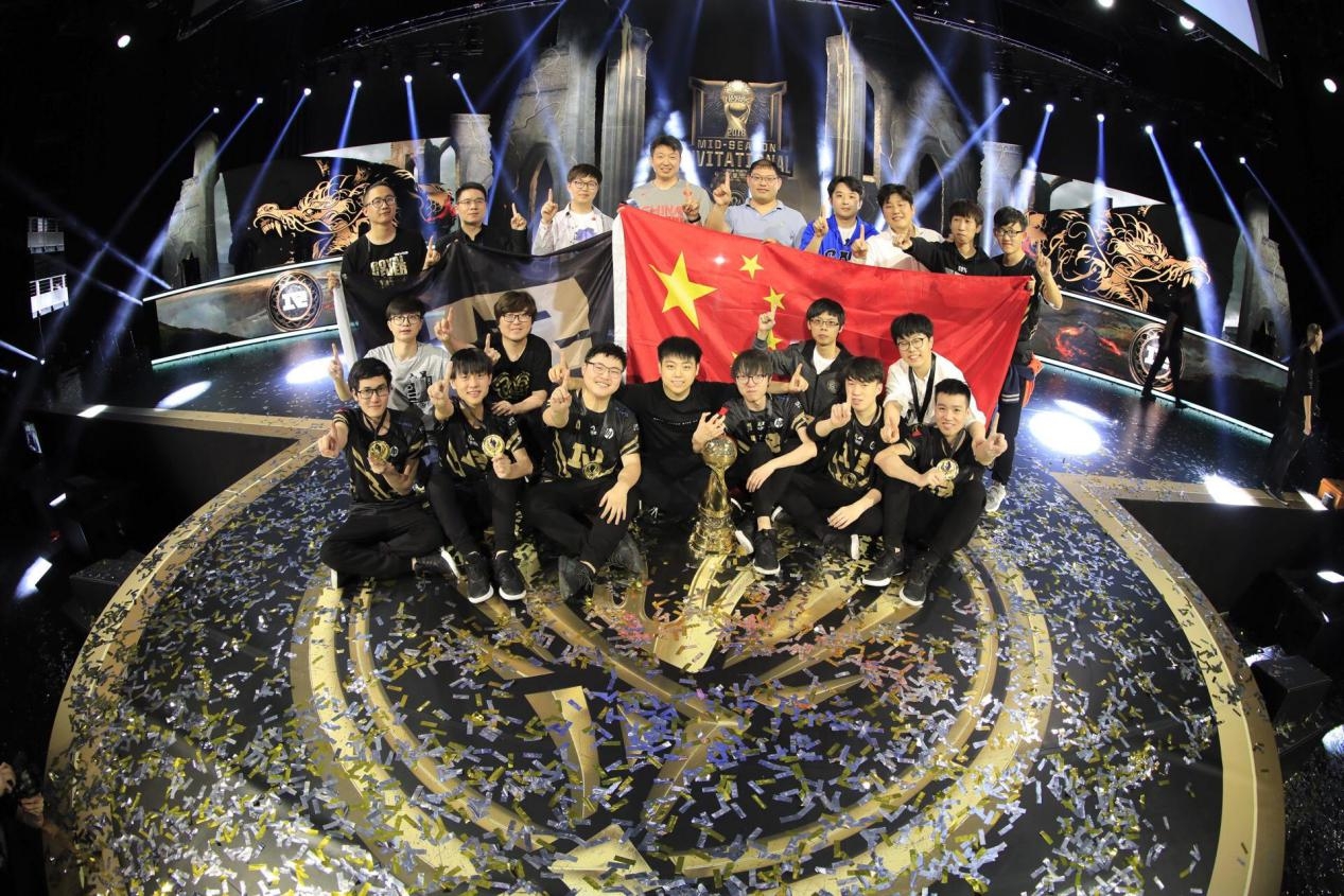 炉石传说:中国电竞年,LPL大满贯,炉石世界杯夺