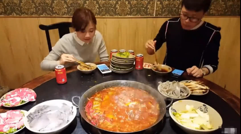 大胃王密子君吃垮饲养员,看到这样的账单,表示