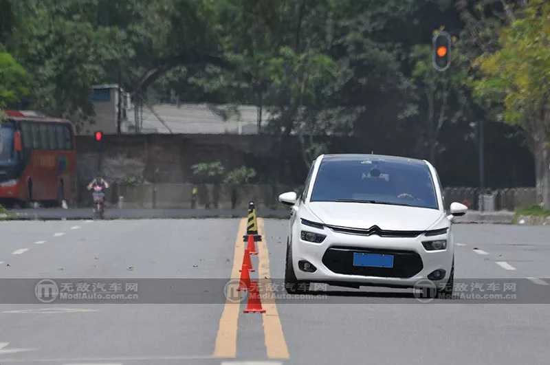 运动套装or绞牙避震?换Bilstein B14后感
